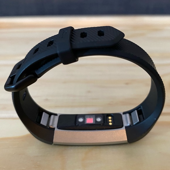 Fitbit Alta HR | Fitness sport watch - Picture 4 of 9